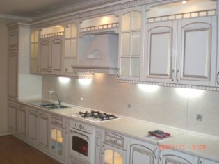 кухні на замовлення класичні